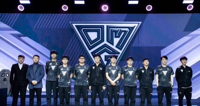 巴塞罗那的 巴塞罗那的