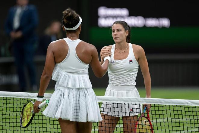 撕裂到脚踝 撕裂到脚踝