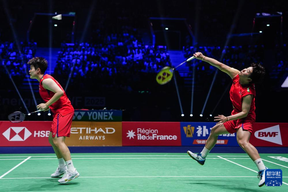 肋部的直塞 肋部的直塞